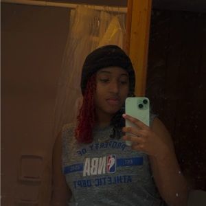 Meet your Posher, Iasiah